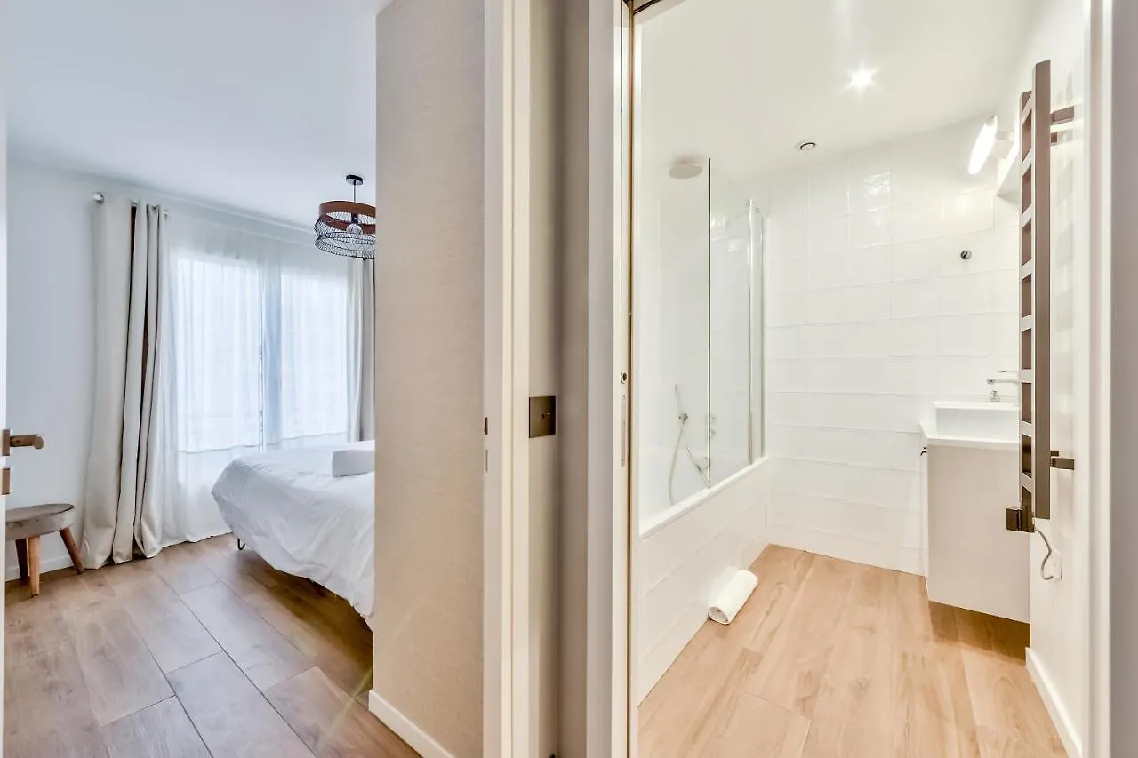 Splendid 3 Bdrs Flat In A Prime Location Of